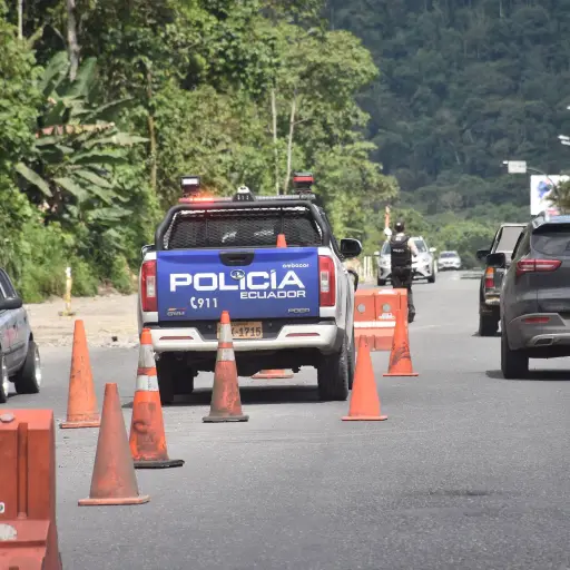 Santo Domingo: dos motocicletas retenidas durante controles en la vía a Alóag