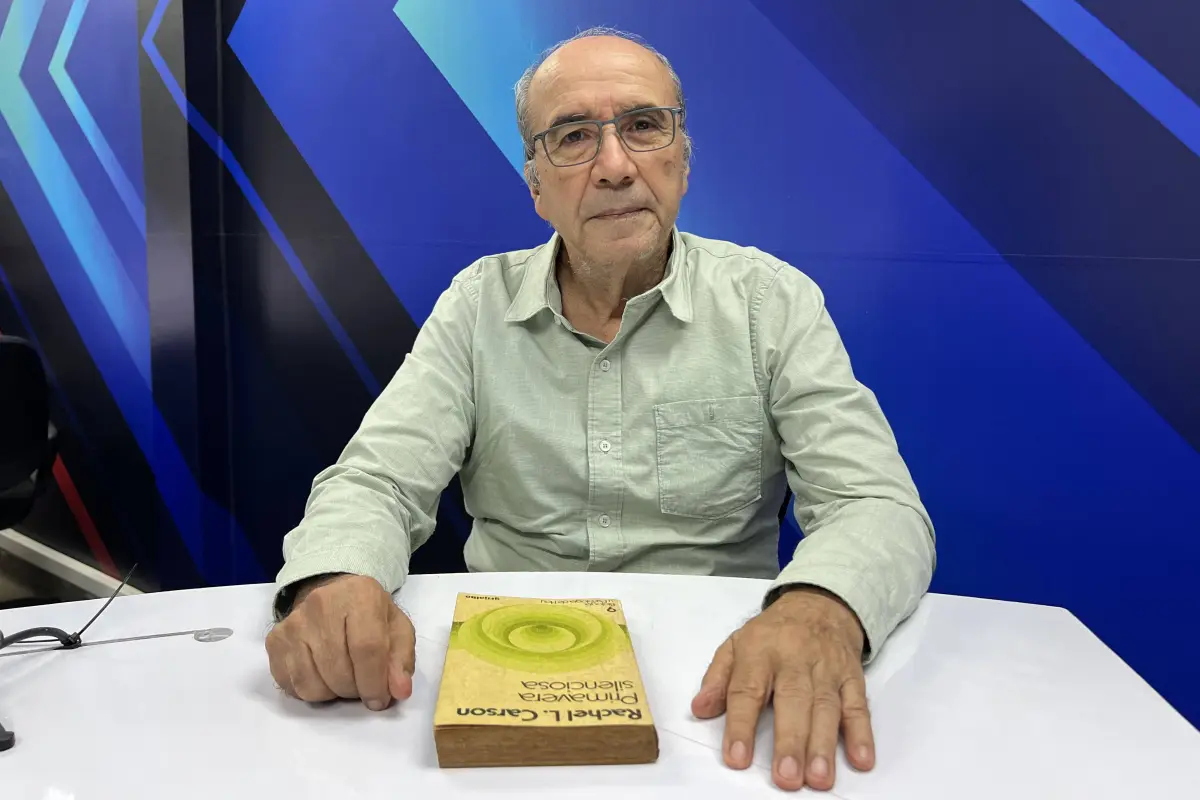Oswaldo Valarezo es ingeniero agrónomo, cuenta con una maestría en sanidad vegetal y, además de desempeñarse como investigador en el INIAP, ha sido docente durante casi cuatro décadas en la Facultad de Agronomía de la Universidad Técnica de Manabí., El Diario.