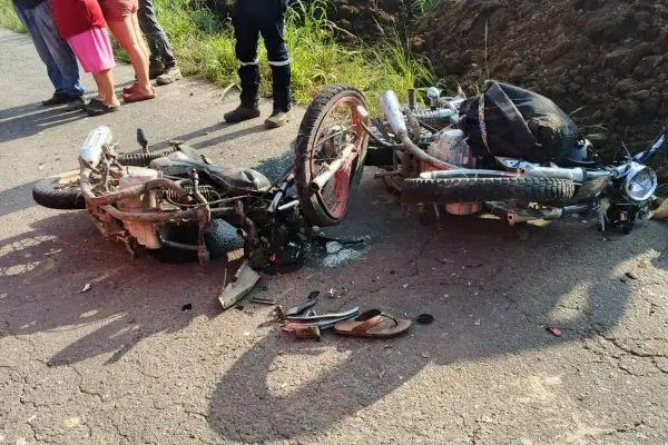 Las motos involucradas en el accidente. ,Cortesía