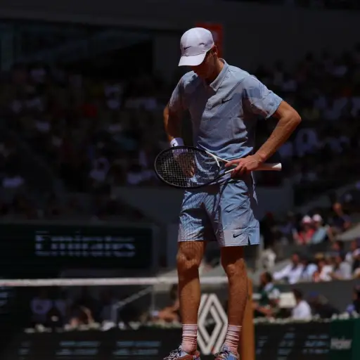 Jannik Sinner queda eliminado de Roland Garros tras remontada de Juan Manuel Cerúndolo