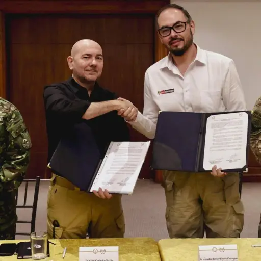 Ecuador y Perú acuerdan operaciones conjuntas contra minería ilegal y narcotráfico