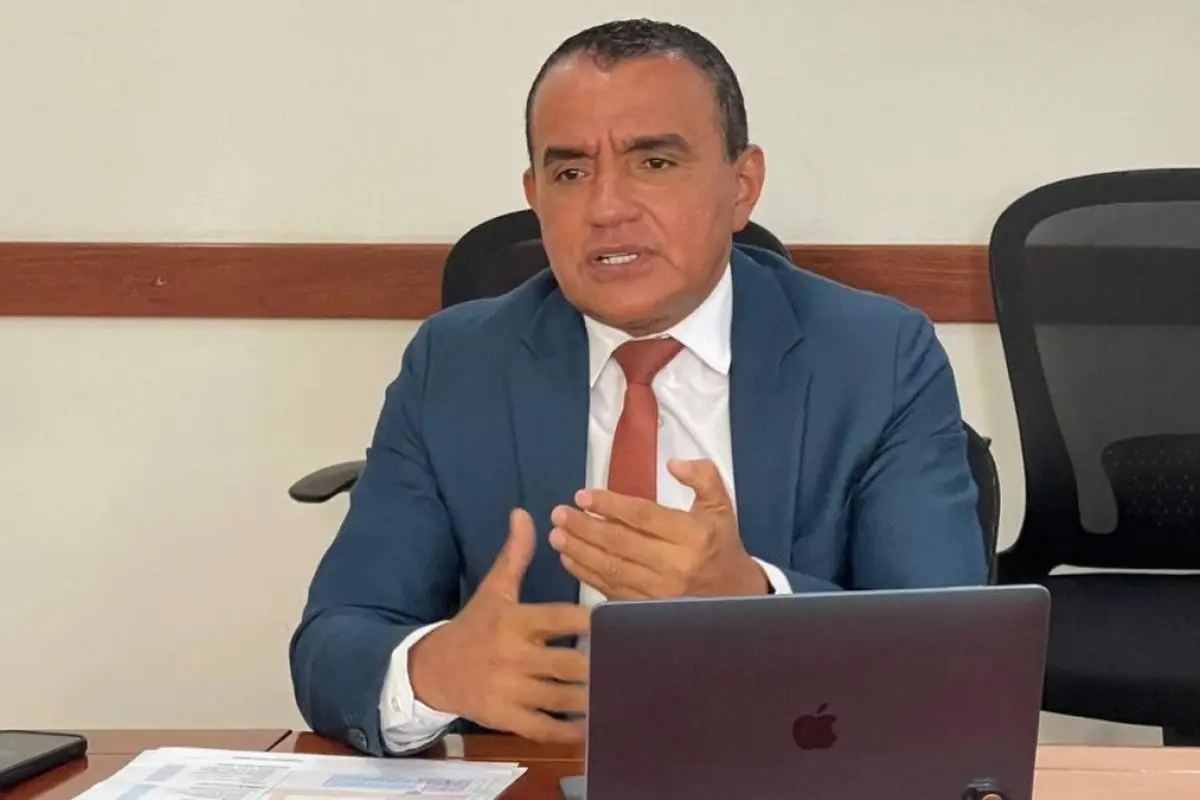 El alcalde Javier Pincay solicita formalmente al Gobierno Nacional la militarización urgente de Portoviejo.