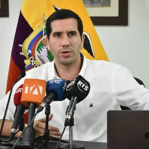 Roberto Luque descarta candidatura a la Prefectura del Guayas y ratifica continuidad ministerial