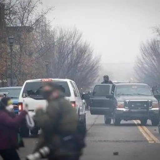 Detenido un agente del ICE por disparar contra un migrante venezolano durante las redadas de enero en Minnesota