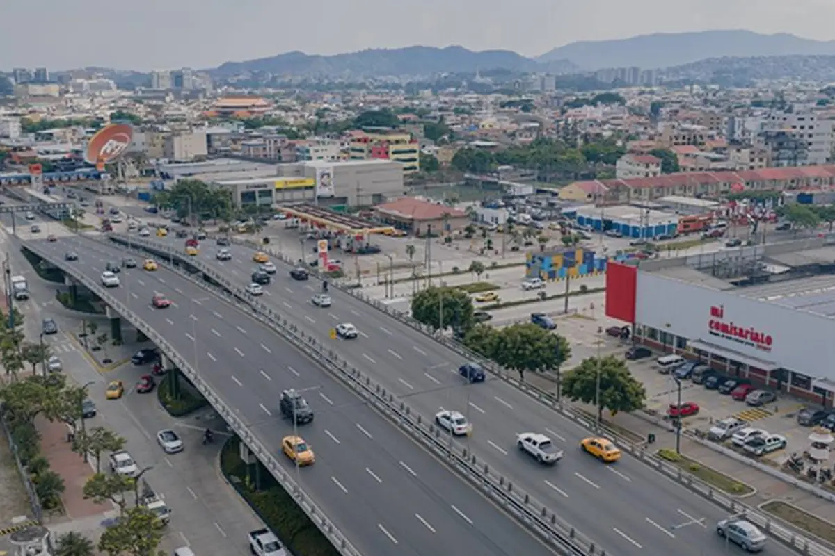 Más de 100.000 conductores utilizan a diario la nueva infraestructura vial en Guayaquil
