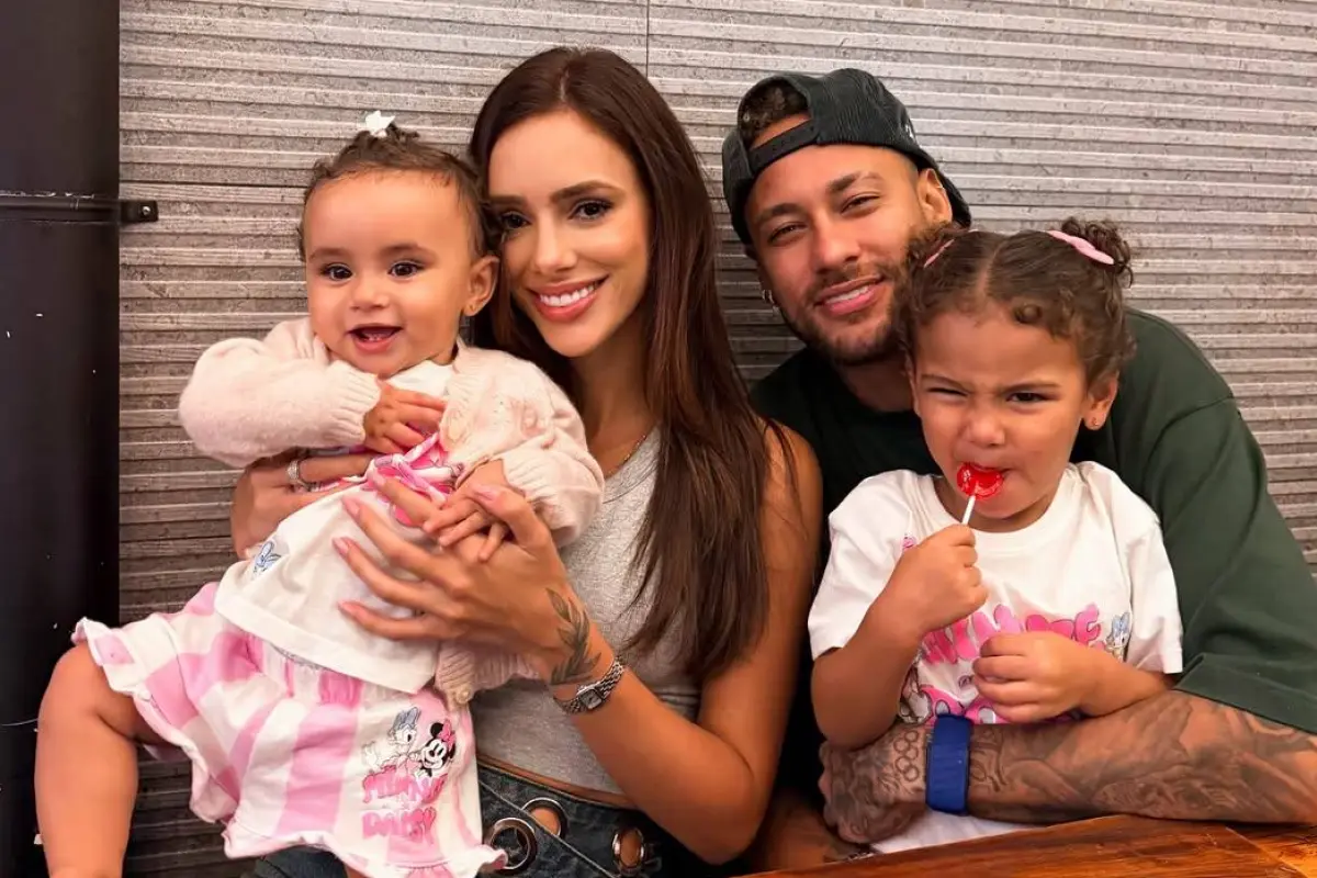 Neymar y Bruna esperan a su tercera hija en común; el futbolista tiene dos hijos más. 