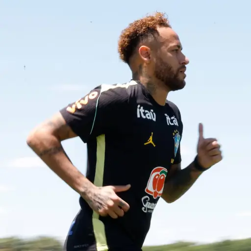Neymar realiza su primer entrenamiento en campo con Brasil durante el Mundial 2026