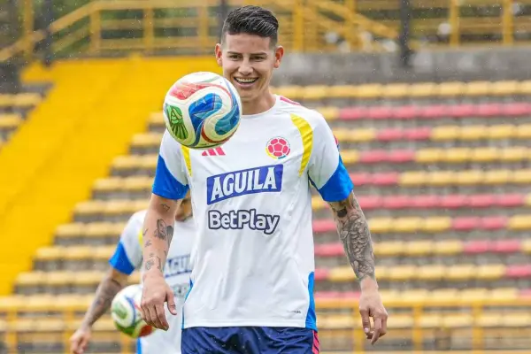 James Rodríguez en un entrenamiento con Colombia. ,IG: James Rodríguez.