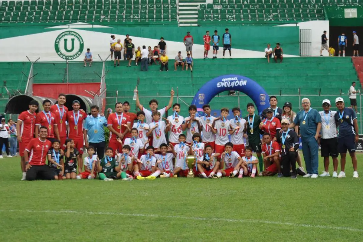 New Porto se proclama campeón en la categoría sub -13