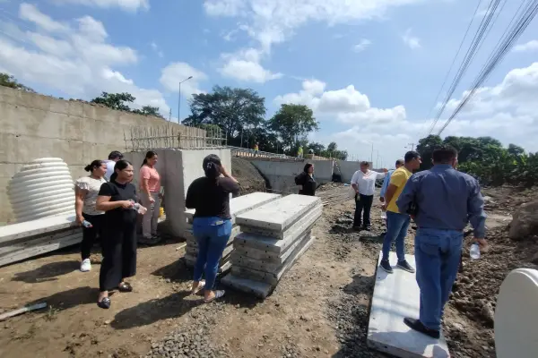 La construcción del puente se adjudicó en enero de 2025 y los dueños de terrenos expropiados no han recibido compensación ,El Diario