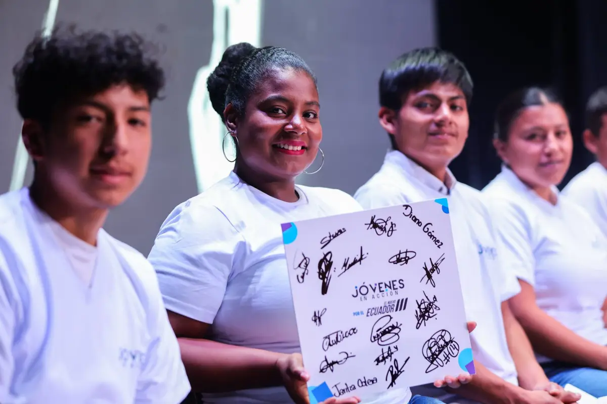 Jóvenes en Acción bono 400 dólares inscripción Ecuador 2026