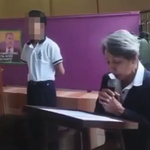 Ministra de Educación presenta denuncia en la Fiscalía por manipulación política de niños en escuelas  
