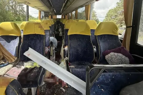Una mujer muerta y seis menores heridos tras ataque de Ucrania a un autobús de niños futbolistas 