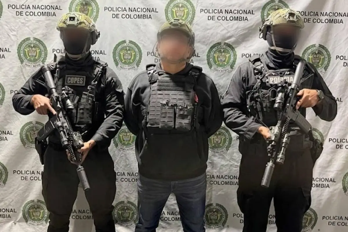 Según la Policía de Colombia, alias 'Javi' fue detenido en el interior de un lujoso departamento., Foto: Policía de Colombia