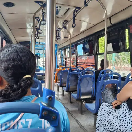 Vecinos de Villamarina reclaman por suspensión del servicio de buses urbanos desde hace 15 días