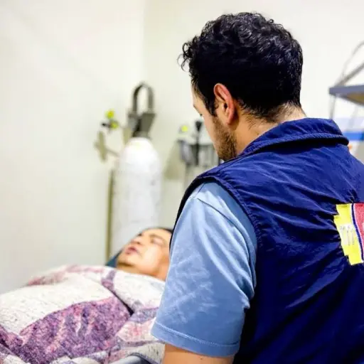 Los médicos en Ecuador tienen un salario mínimo de $ 986 y máximo de casi 6 mil dólares