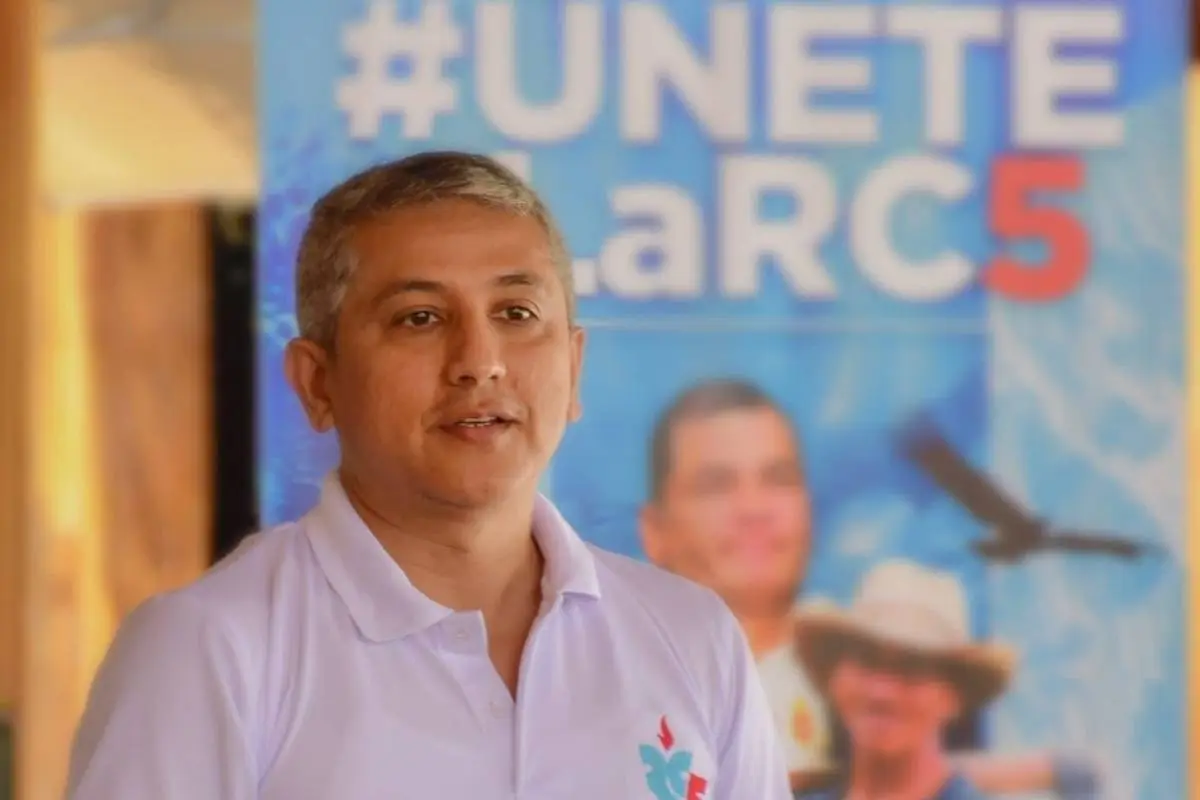 Rafael Saltos asume la dirección provincial de la RC5 en Manabí, mientras el movimiento anuncia que participará en las próximas elecciones mediante alianzas.