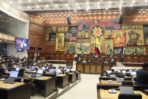 ¿Qué cambiaría para los adolescentes infractores en Ecuador? Esto se analiza en el Legislativo.