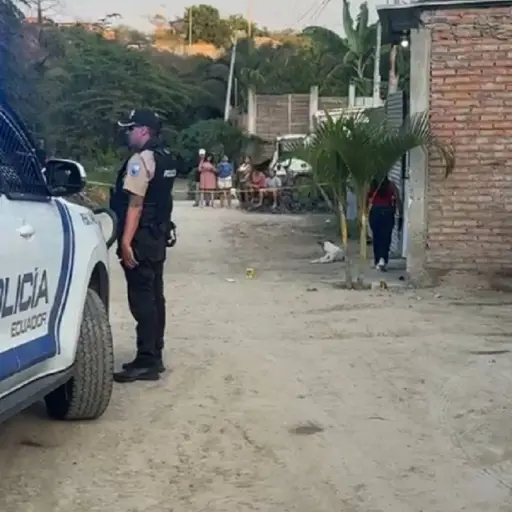 Hombre fue asesinado dentro de una vivienda en el barrio 6 de Marzo de Montecristi