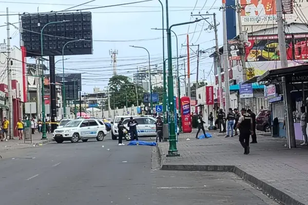 El ataque armado ocurrió en la avenida Flavio Reyes de Manta. ,El Diario