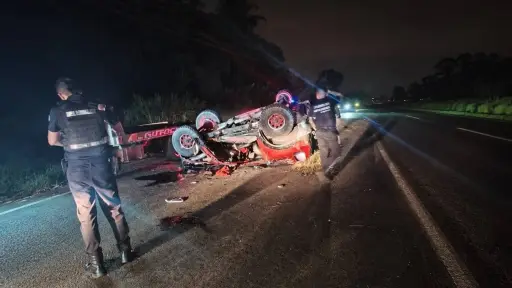 El viaje terminó en tragedia: tío y sobrino murieron tras violento choque en Santo Domingo