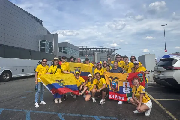 Miles de de ecuatorianos llegan al estadio de Filadelfia para presenciar el debut de Ecuador en el Mundial 2026. ,Foto: Williamns Paladines / El Diario