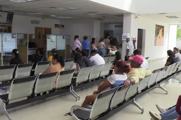 La agencia del Registro Civil de la ciudad de Portoviejo será una de las que atenderá los sábados. ,Foto: El Diario