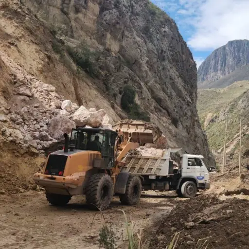 La vía Cuenca-Girón-Pasaje sigue cerrada y esto es lo que ocurre en la zona