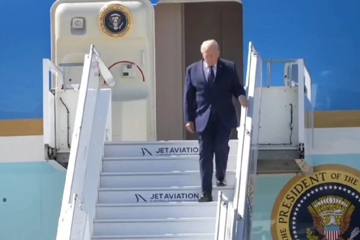 Donald Trump viajó en el Air Force One y aterrizó en Ginebra un día después de celebrar su cumpleaños, Foto: Redes Sociales