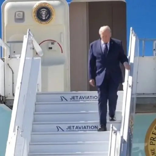 Donald Trump asiste a la cumbre del G7 en Francia después de anunciar pacto con Irán