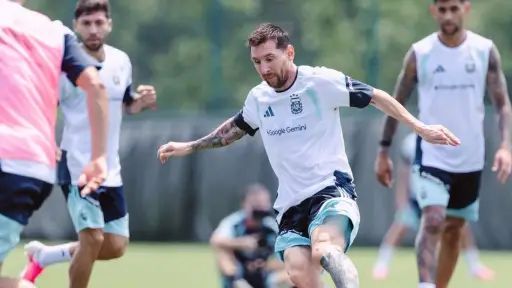 Argentina se lanza por el bicampeonato en el sexto y último Mundial de su ‘astro’ Lionel Messi