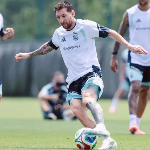 Argentina se lanza por el bicampeonato en el sexto y último Mundial de su ‘astro’ Lionel Messi