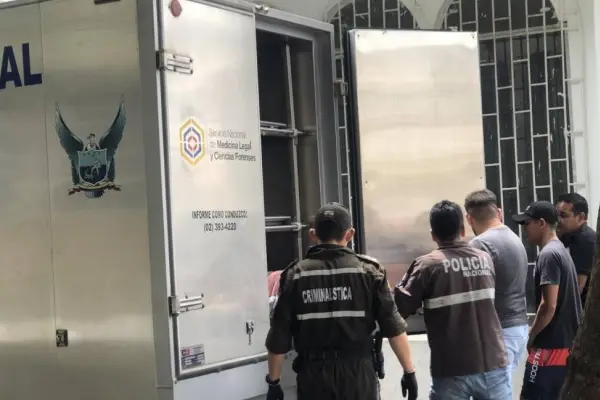 Los cuerpos fueron llevados al Centro Forense. ,Cortesía