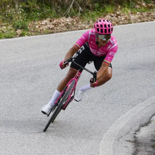 Richard Carapaz reaparece con fuerza y envía un mensaje antes del Tour de Francia