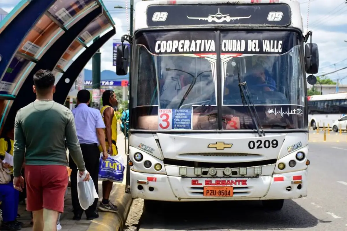 PORTOVIEJO PASAJE BUS URBANO