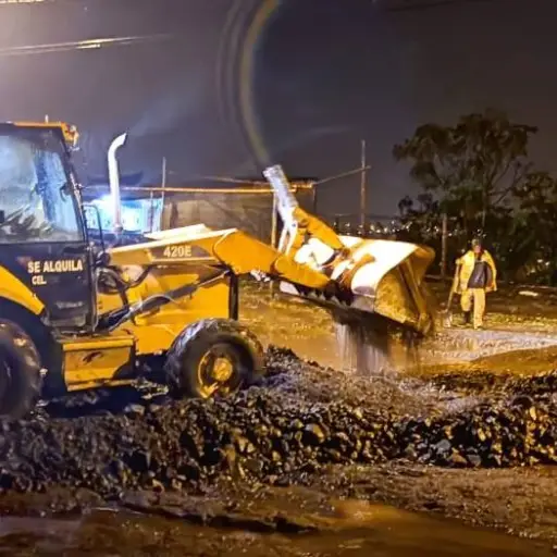 Fuerte aguacero ocasionó graves inundaciones en Ibarra, Atuntaqui y Cotacachi; norte del país