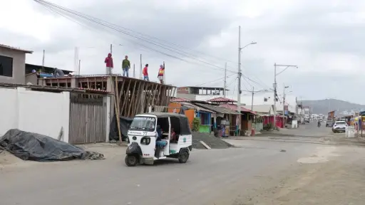 Crucita se expande hacia el norte del malecón con plazas y locales comerciales