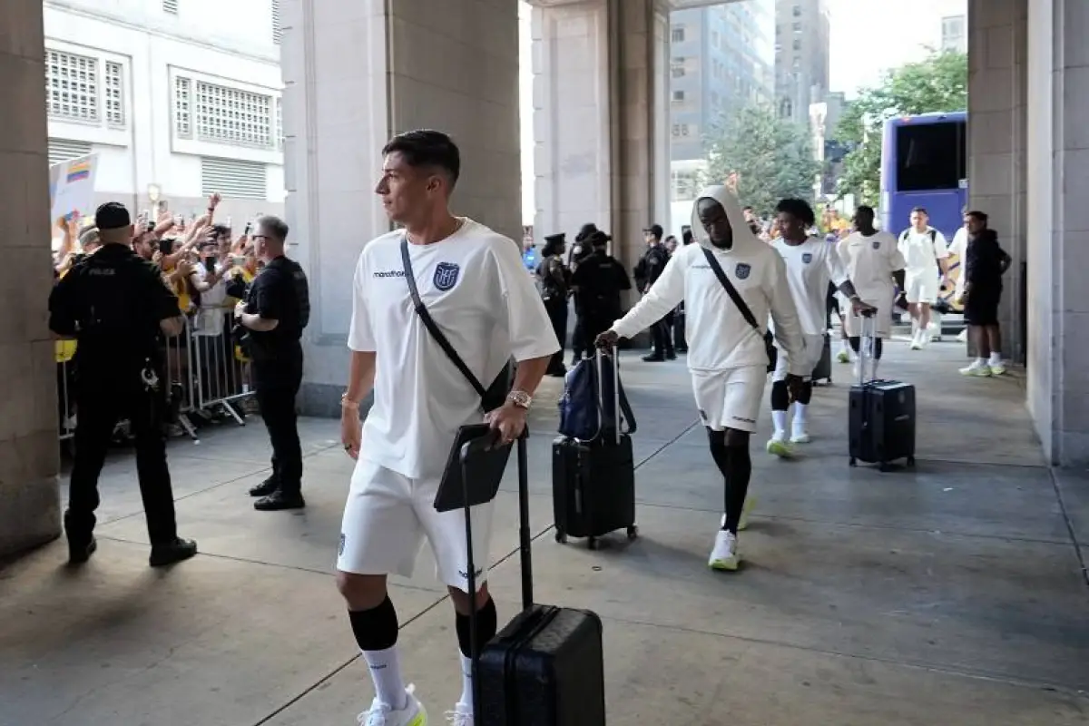 Jugadores de la Selección de Ecuador llegando al hotel de concentración en Filadelfia., Foto: Cortesía FEF