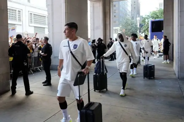 Jugadores de la Selección de Ecuador llegando al hotel de concentración en Filadelfia. ,Foto: Cortesía FEF