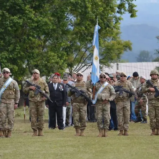 Argentina: Choferes y repartidores, el nuevo horizonte laboral de los militares para llegar a fin de mes