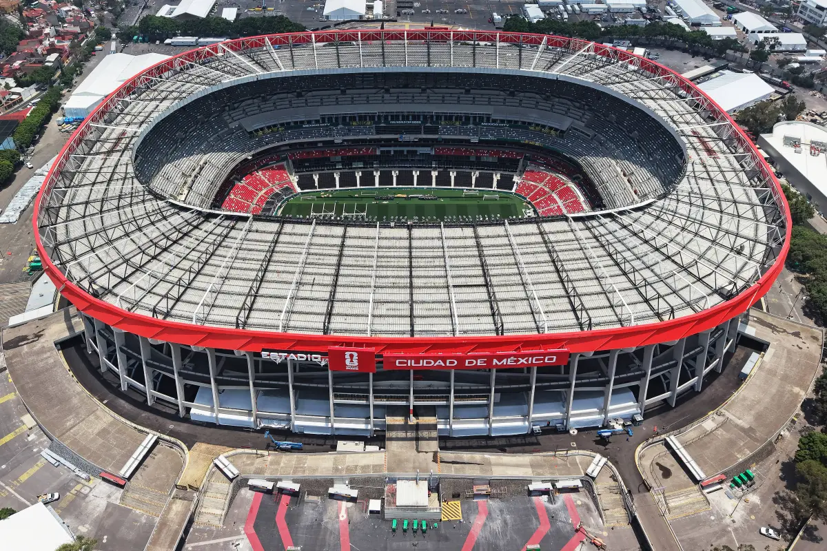 El icónico Estadio Azteca, escenario que acogerá nuevamente una Copa del Mundo., Foto por CARL DE SOUZA / AFP