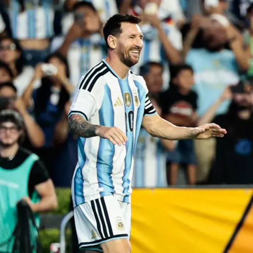 Lionel Messi supera récord de Ángel Labruna y se convierte en el goleador más veterano de la Selección Argentina