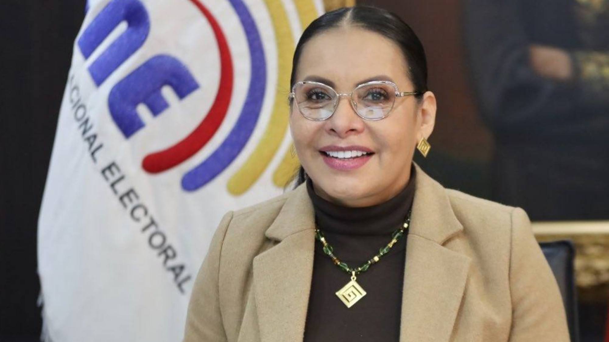 Diana Atamaint desmiente rumores sobre su salida de la presi