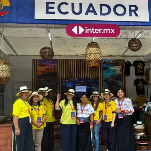 Ecuador está presente en la Aldea Global del México mundialista, con gastronomía manabita y artesanías andinas