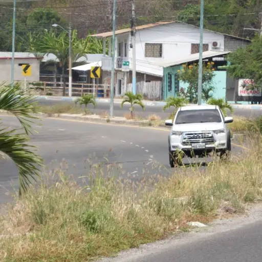 Seis corredores viales de Manabí serán intervenidos tras años de desgaste