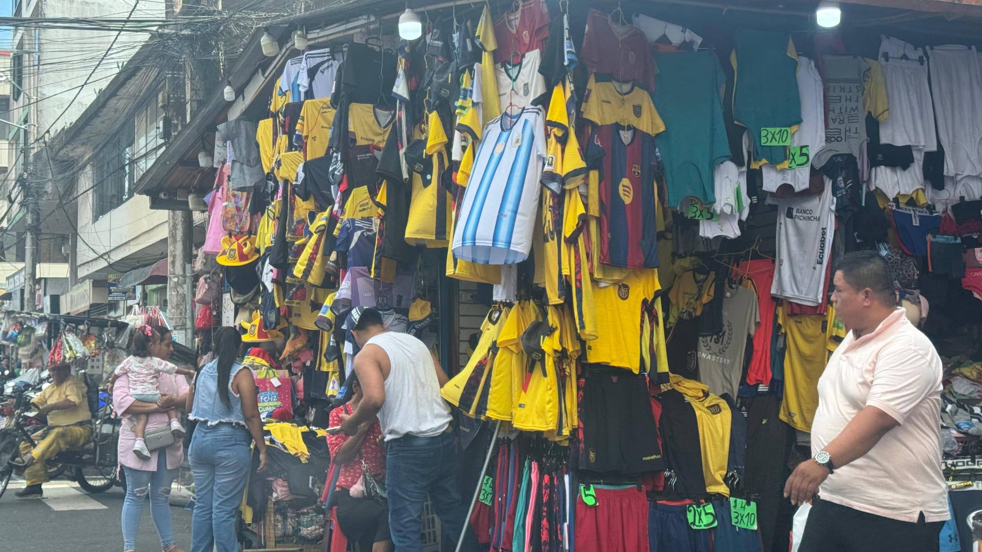 Así mueve el Mundial cientos de ventas en las calles de Sant