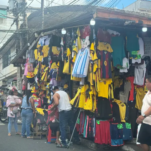 Así mueve el Mundial cientos de ventas en las calles de Santo Domingo