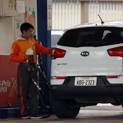 Precio de la gasolina en Ecuador desde el 12 de junio de 2026: ¿aumento del 5 % o congelamiento?