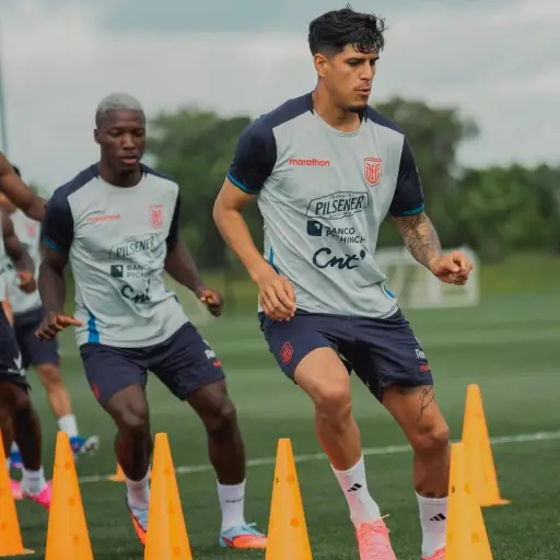 Luis Fernando Suárez y figuras históricas afirman que Ecuador tiene el potencial para superar los octavos de final en el Mundial 2026
