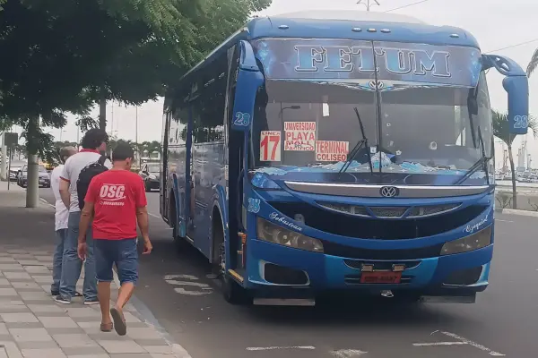 Municipio de Manta debate reforma para modificar la tarifa del transporte público intracantonal